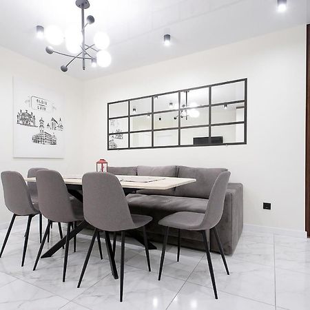 Luxury Nest Lviv Center Apartment Екстериор снимка