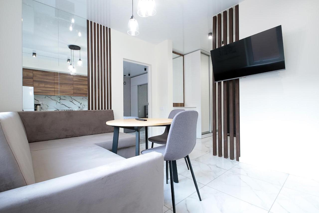 Luxury Nest Lviv Center Apartment Екстериор снимка